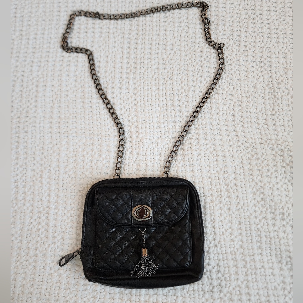 Steve Madden quilted crossbody bag